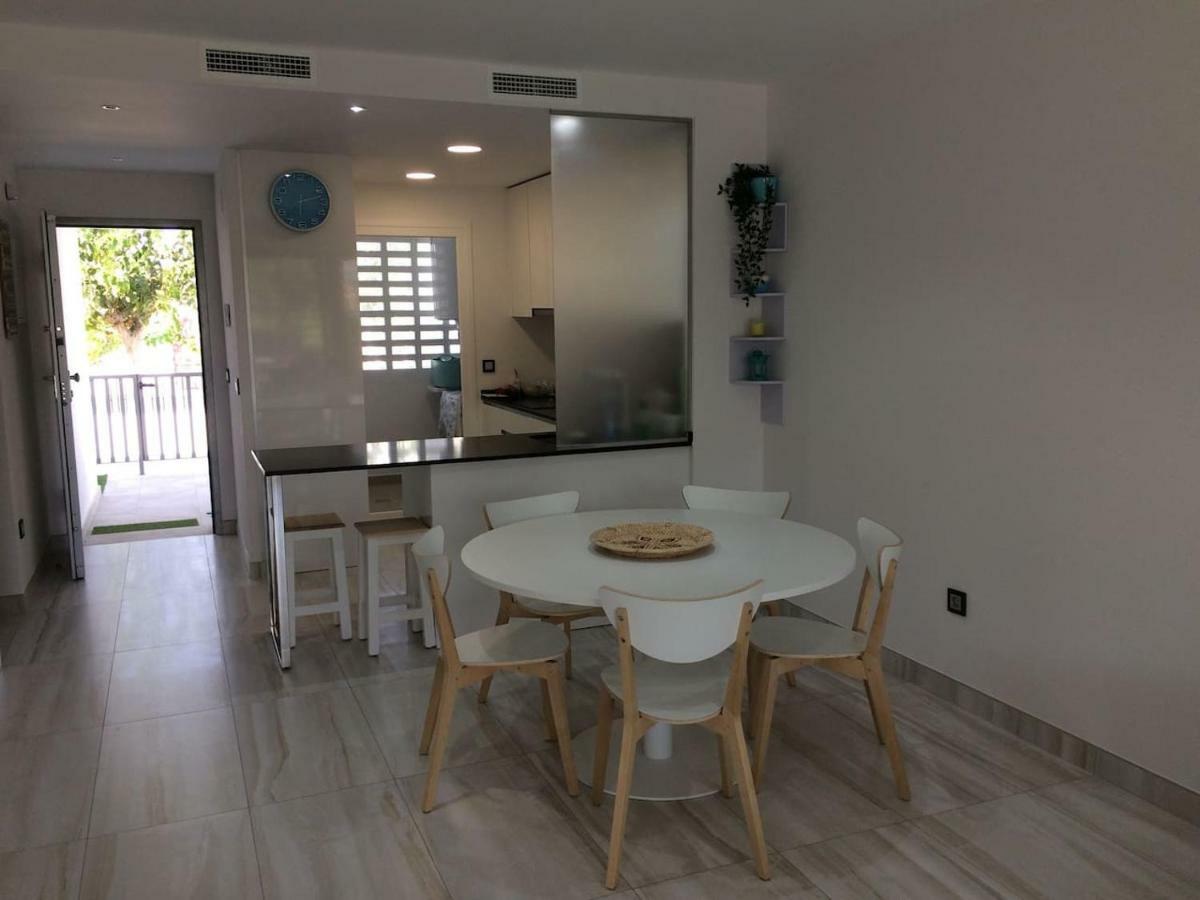 Exclusive New Apartment On The Beach Pilar de la Horadada Exterior foto